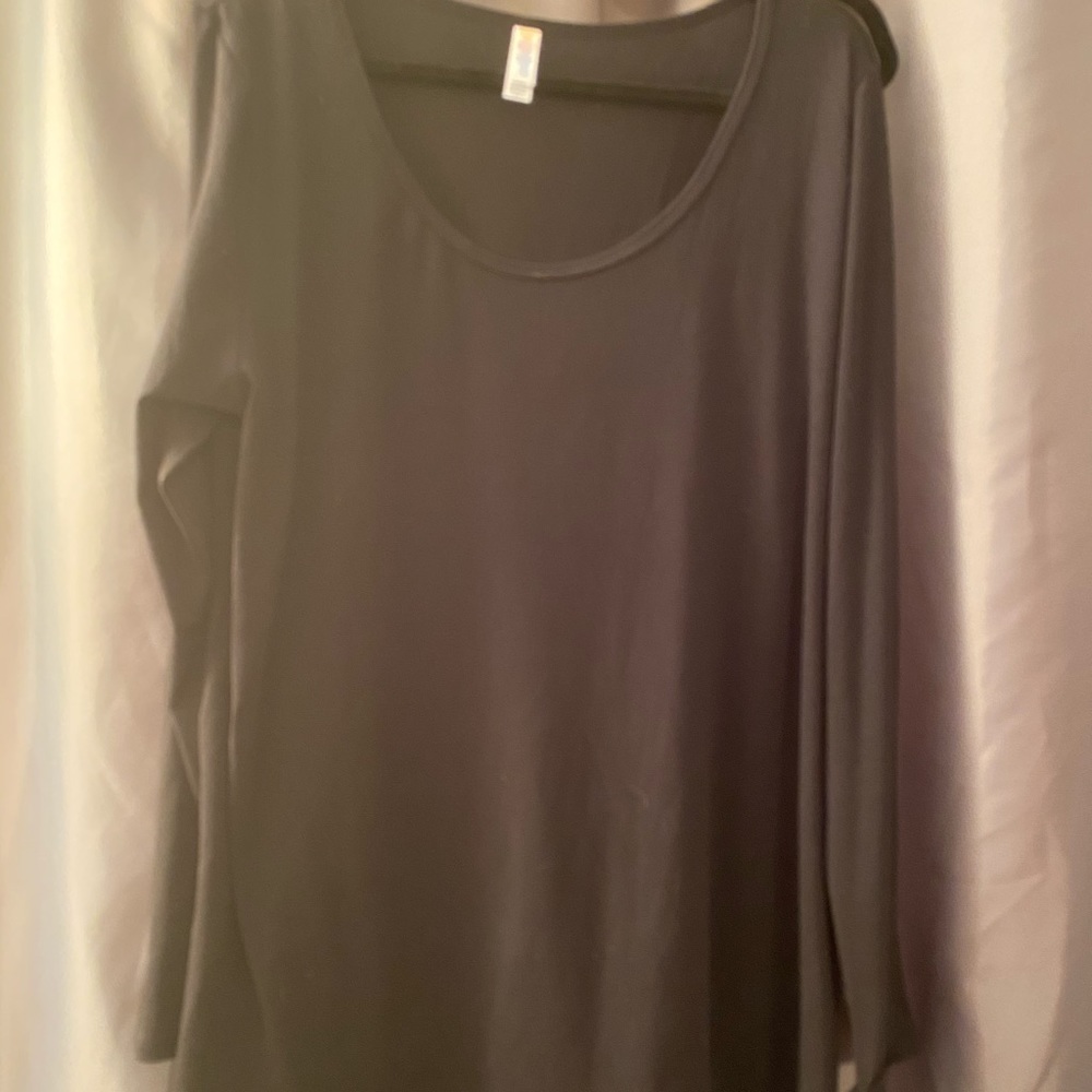 3X Solid Black Lynnae - NWT